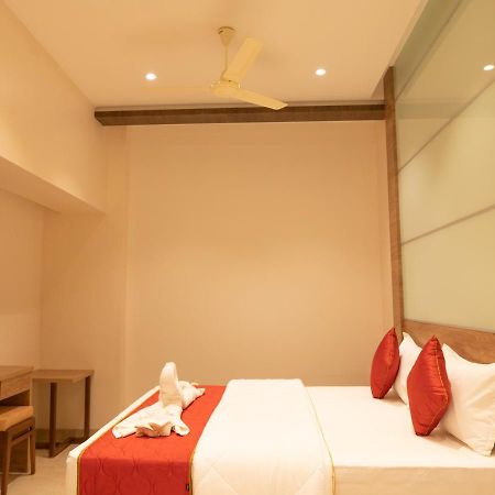 The Paradise Hotel - Luxury Stay Kanchipuram Buitenkant foto