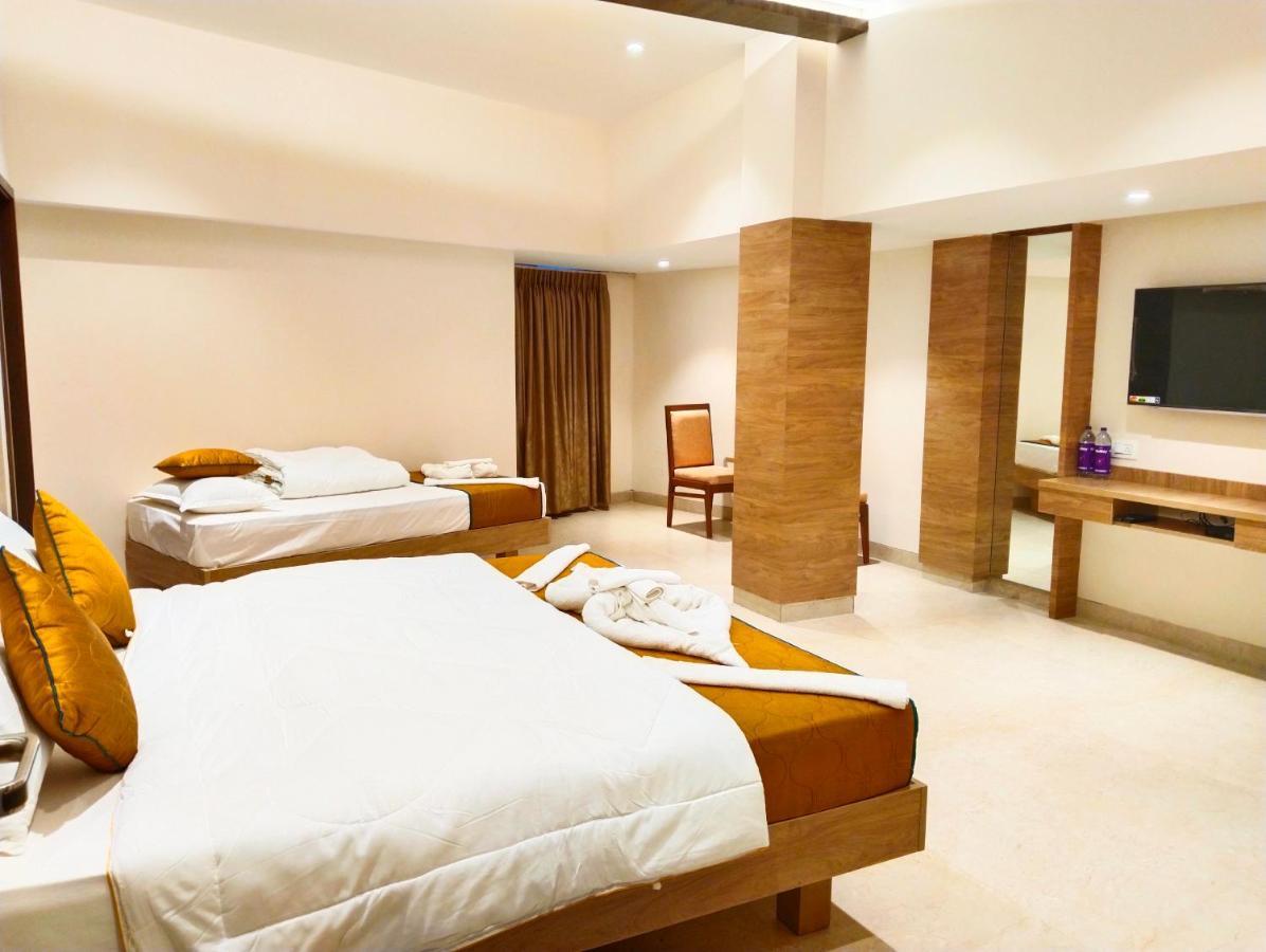The Paradise Hotel - Luxury Stay Kanchipuram Buitenkant foto