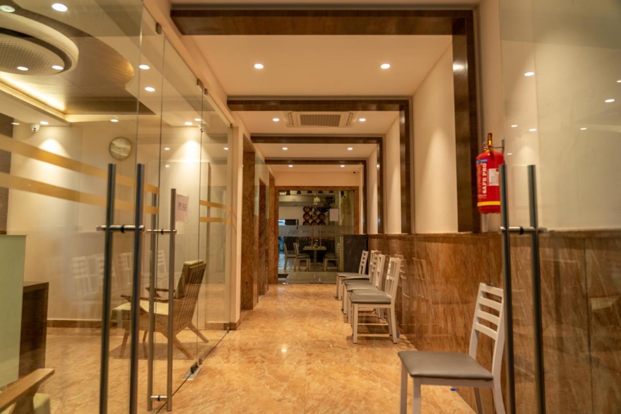The Paradise Hotel - Luxury Stay Kanchipuram Buitenkant foto